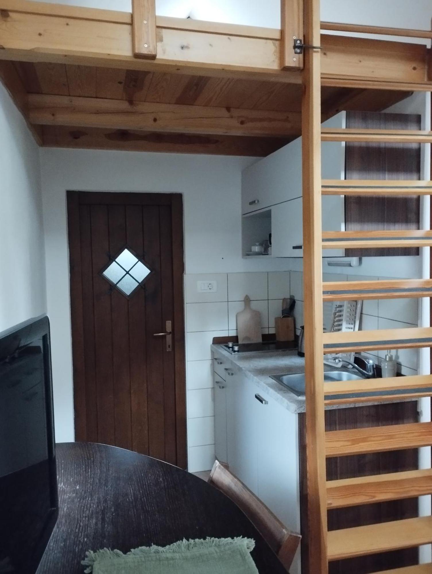 Apartment Sever Idrija Exterior photo